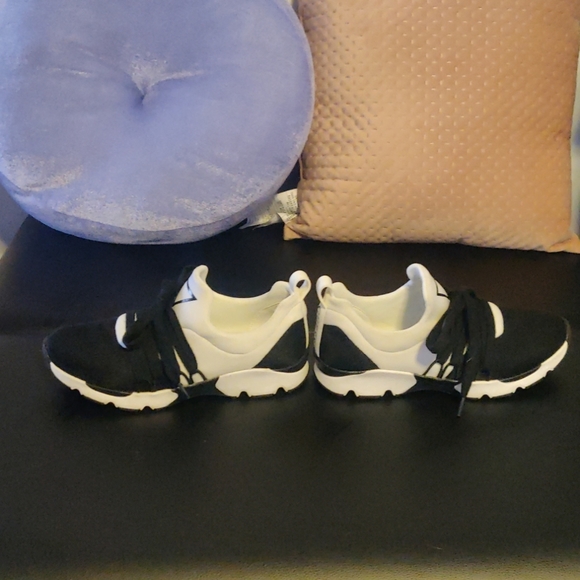 Guess Shoes - Guess Sneakers